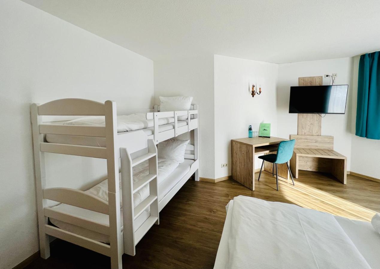Landhotel Tanneneck - ideal für Gruppen, Familien und Hunde Löffingen Exterior foto